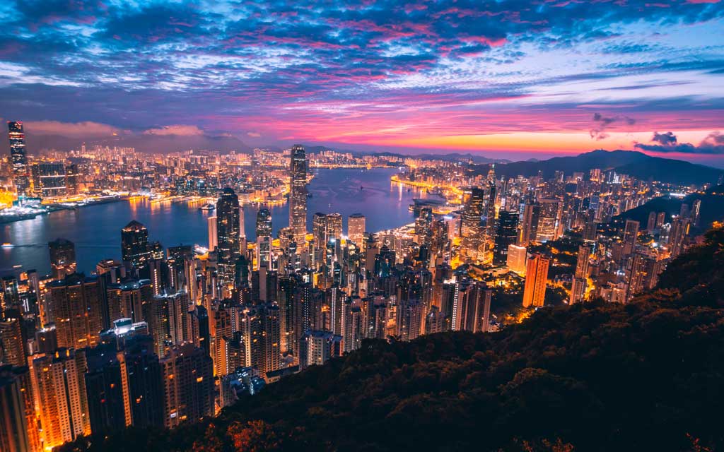 Panorama de Hong Kong, Viagem para China