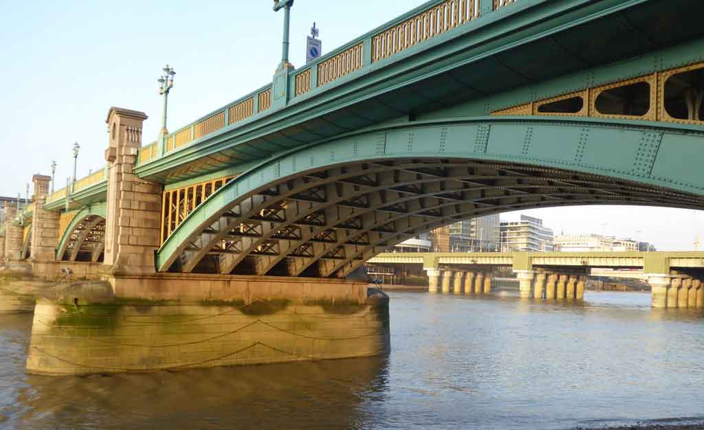 História e Arquitetura das Pontes de Londres