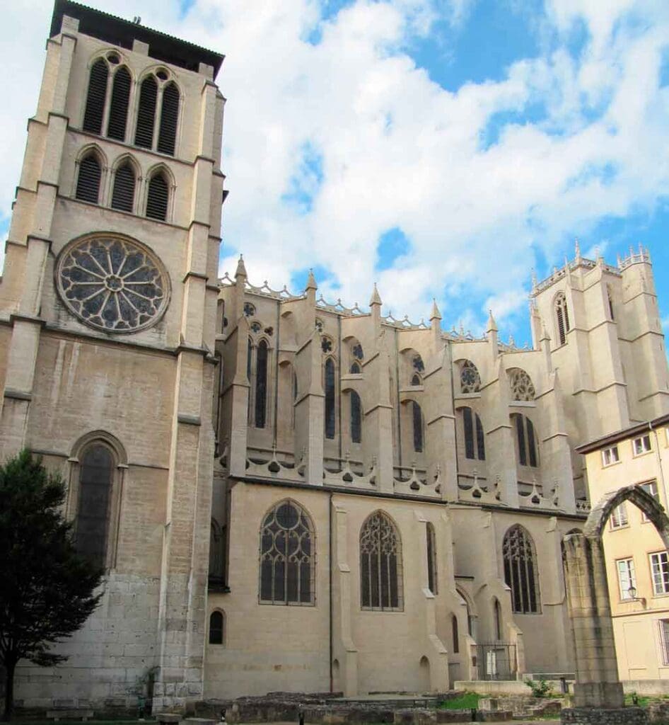 lyon frança catedral de lyon