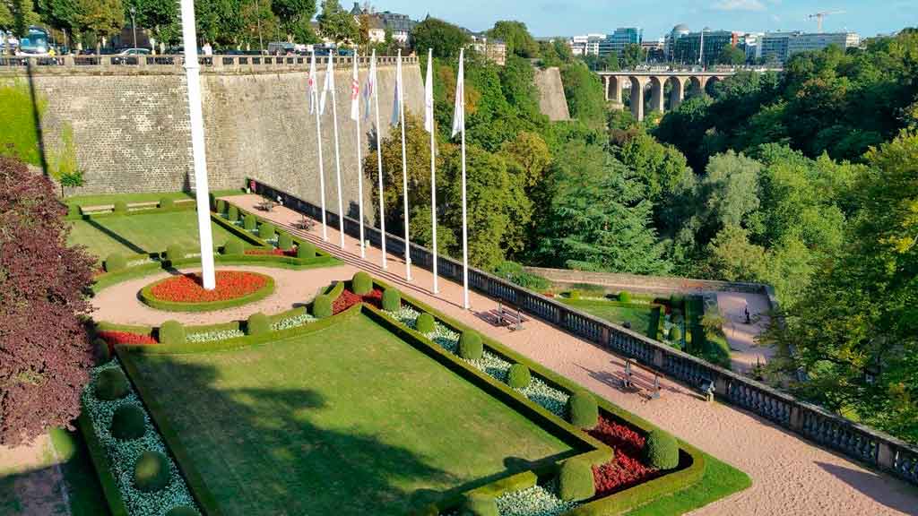 Paris com crianças jardins de luxemburgo