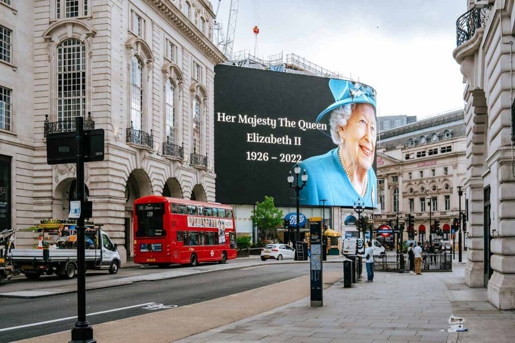 Piccadilly Circus