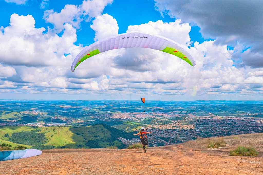 Esportes de aventura paraquedismo