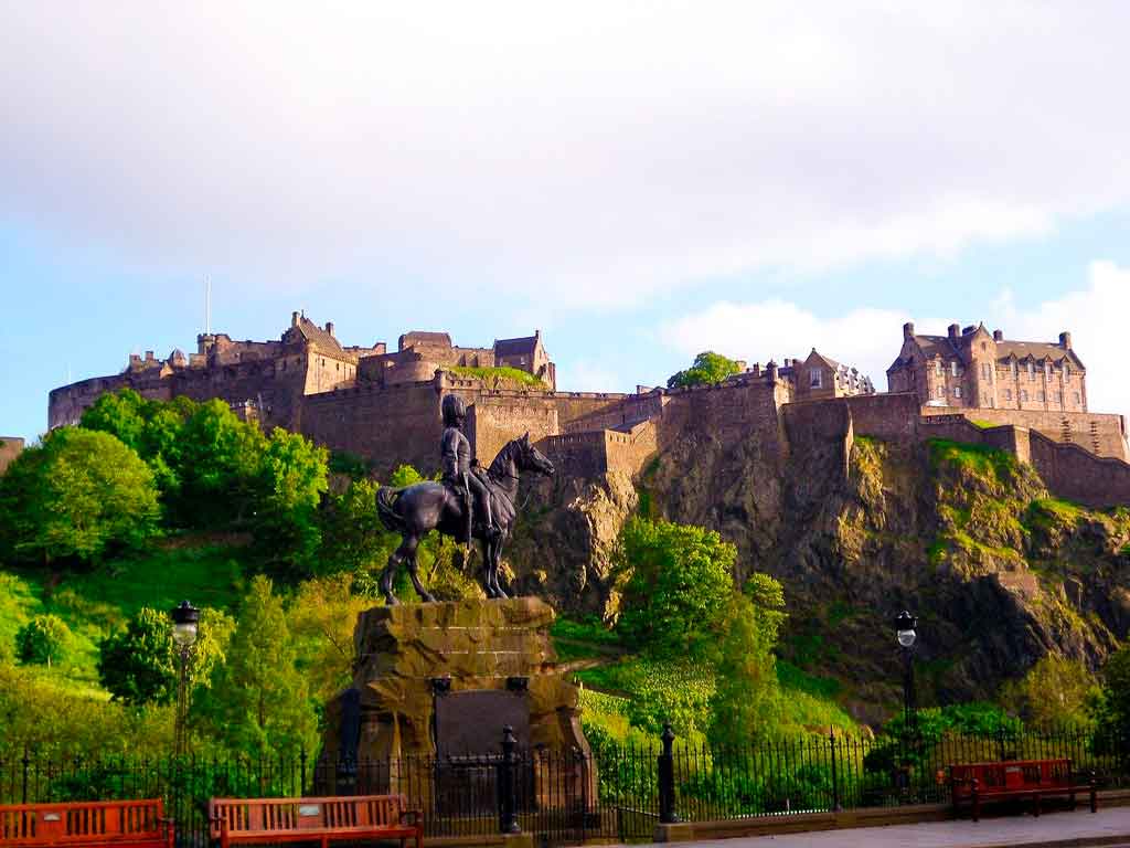 Castelo de Edimburgo qual é o horário de visitação