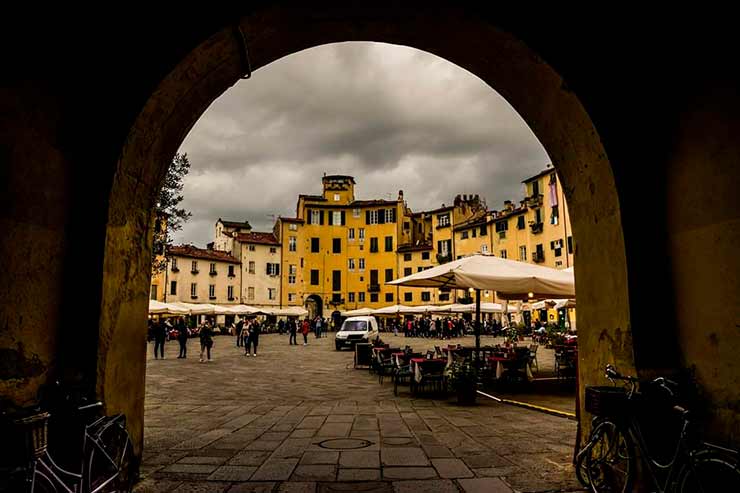 Piazza dell’Anfiteatro