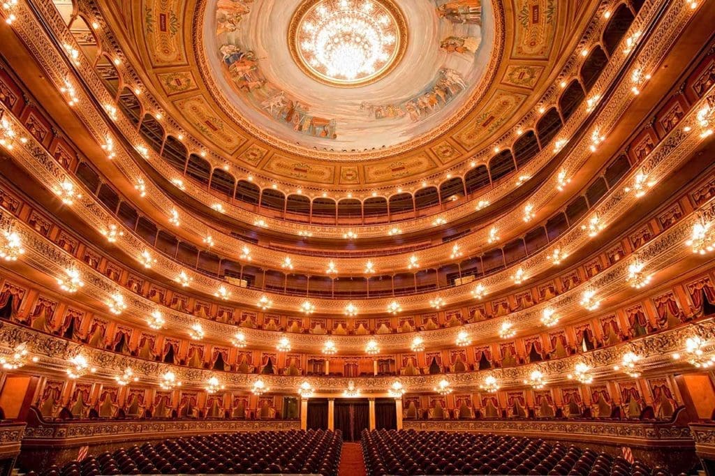 Teatro Colón: o que fazer na atração?