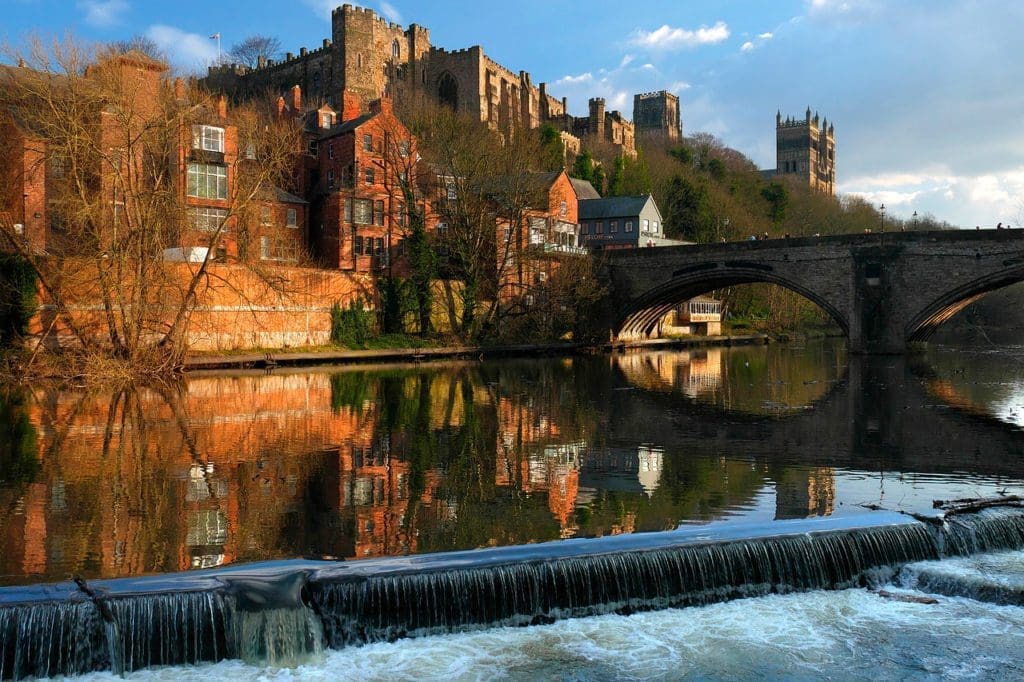 Qual a melhor época para visitar Durham?